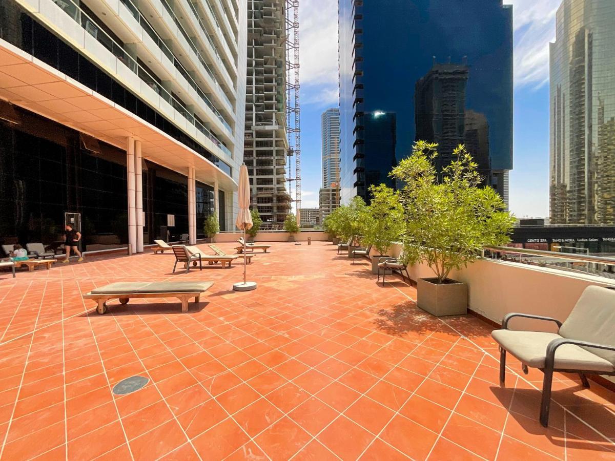 Higuests - Modern Studio With Incredible City Skyline View Dubai Bagian luar foto